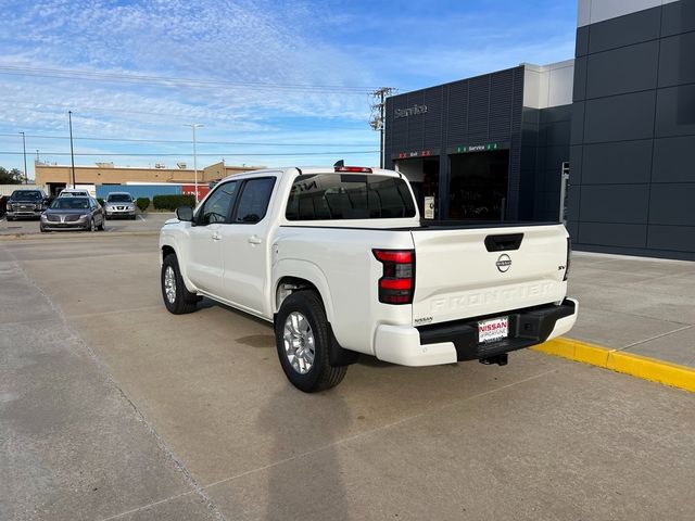 2024 Nissan Frontier SV