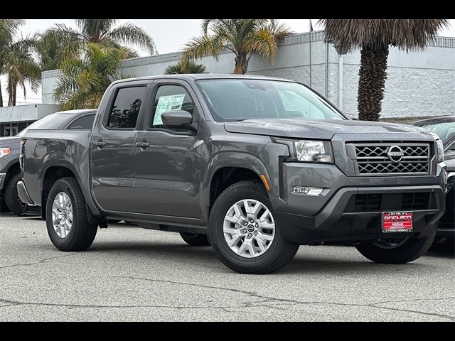 2024 Nissan Frontier SV