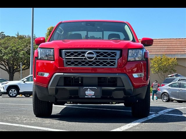 2024 Nissan Frontier SV