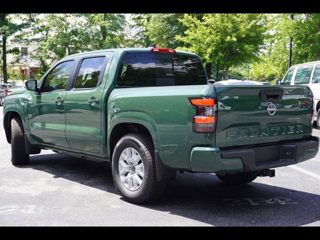 2024 Nissan Frontier SV