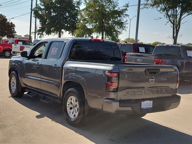 2024 Nissan Frontier SV