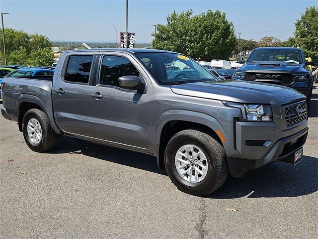 2024 Nissan Frontier SV