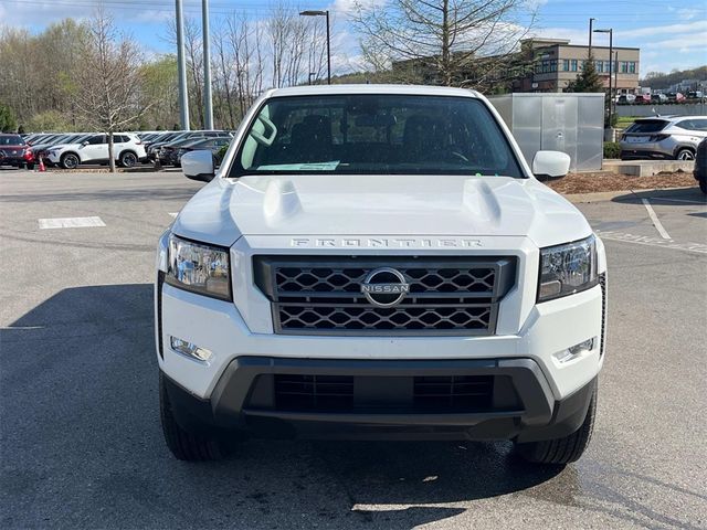 2024 Nissan Frontier SV