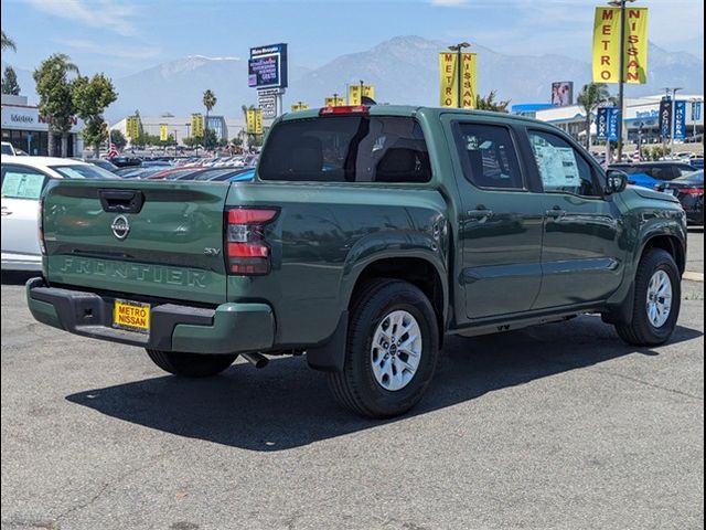 2024 Nissan Frontier SV