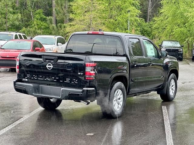 2024 Nissan Frontier SV