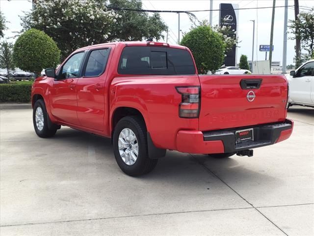 2024 Nissan Frontier SV