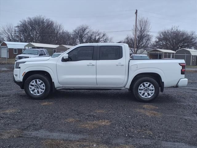 2024 Nissan Frontier SV