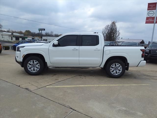 2024 Nissan Frontier SV