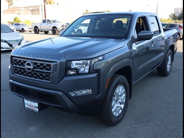 2024 Nissan Frontier SV