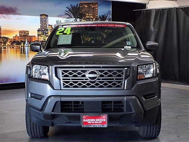 2024 Nissan Frontier SV