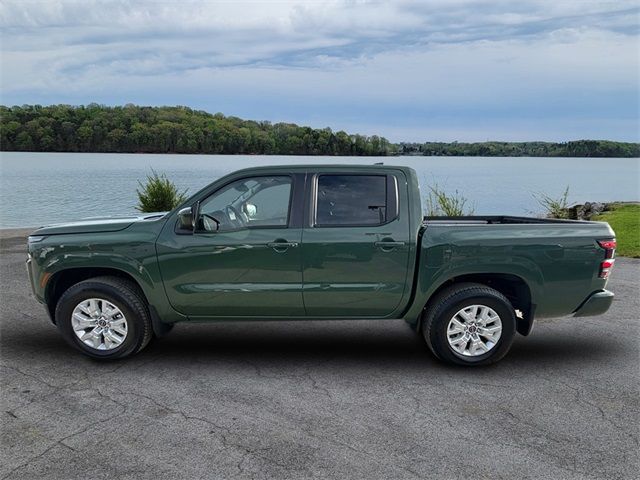 2024 Nissan Frontier SV