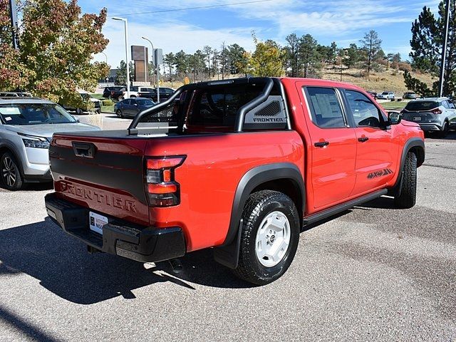 2024 Nissan Frontier SV