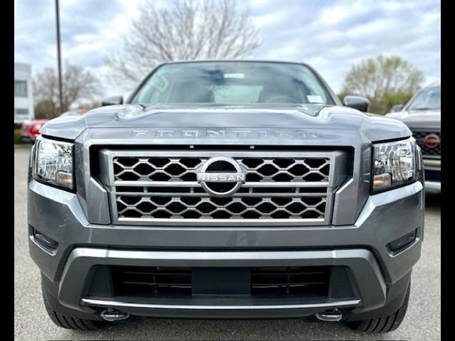 2024 Nissan Frontier SV