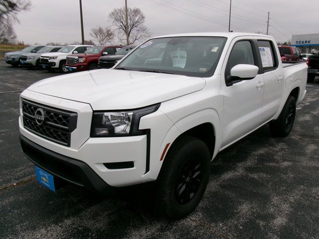 2024 Nissan Frontier SV