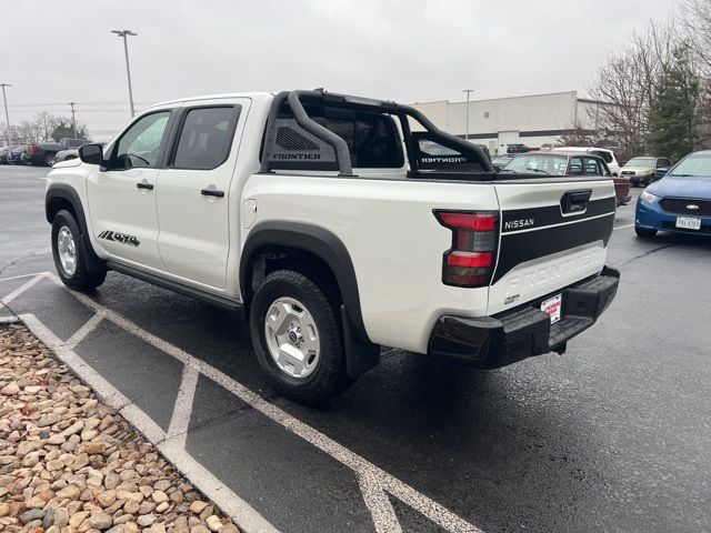 2024 Nissan Frontier SV