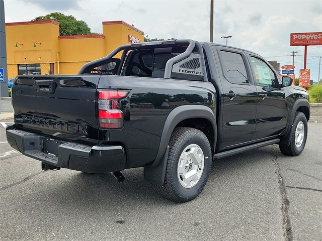 2024 Nissan Frontier SV