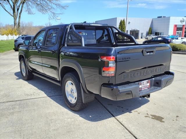 2024 Nissan Frontier SV