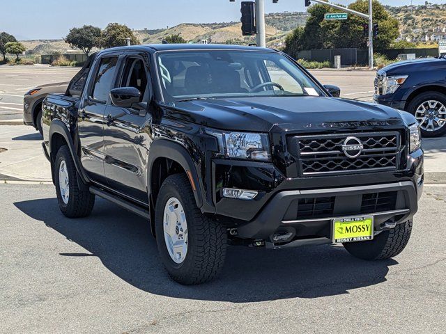 2024 Nissan Frontier SV