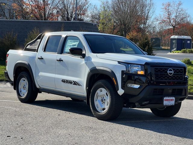 2024 Nissan Frontier SV