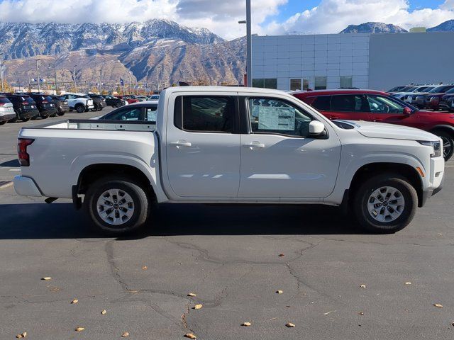 2024 Nissan Frontier SV