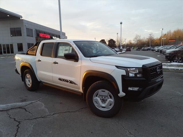 2024 Nissan Frontier SV