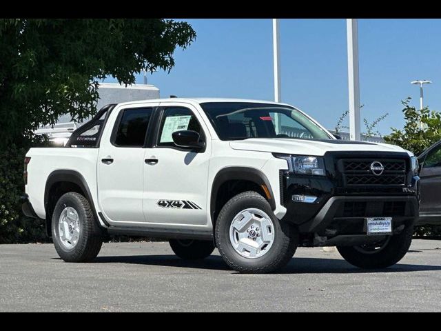 2024 Nissan Frontier SV