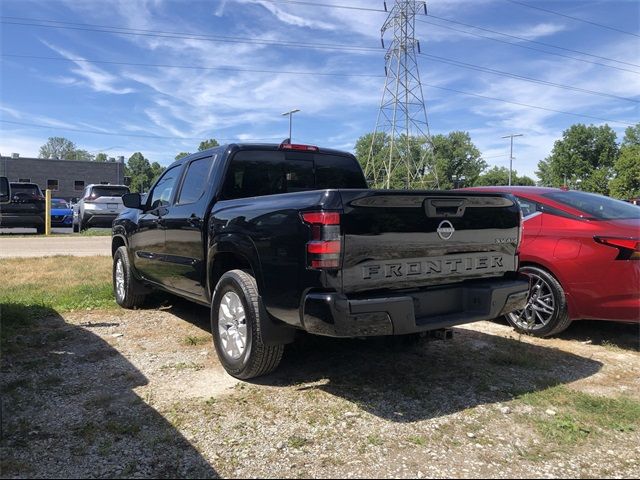 2024 Nissan Frontier SV