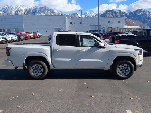 2024 Nissan Frontier SV