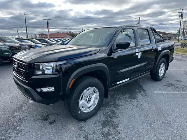 2024 Nissan Frontier SV