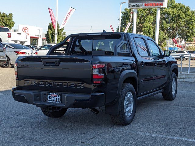 2024 Nissan Frontier SV