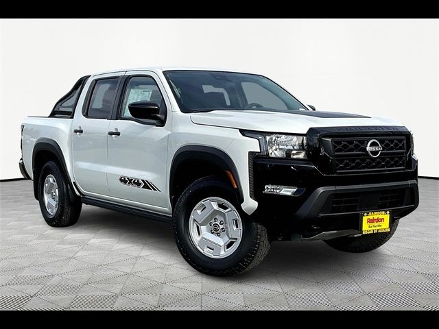 2024 Nissan Frontier SV