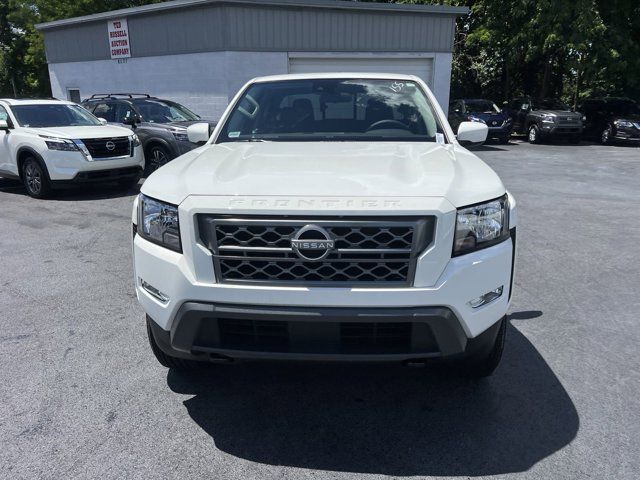 2024 Nissan Frontier SV