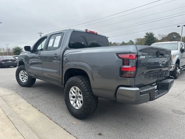 2024 Nissan Frontier SV