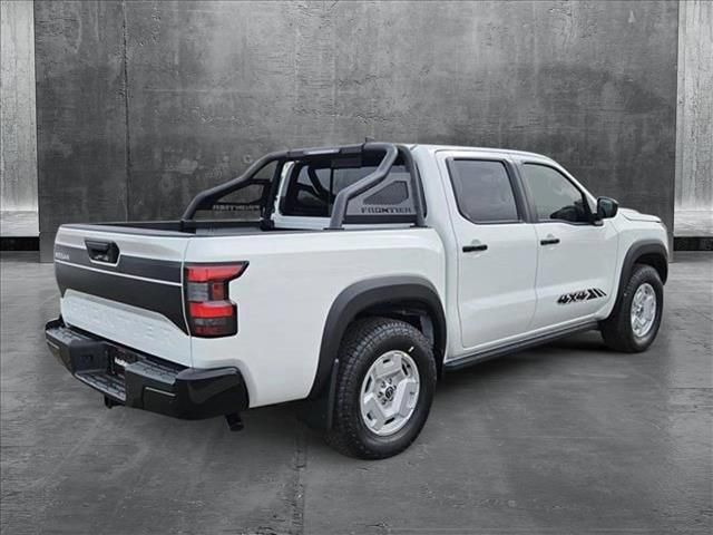 2024 Nissan Frontier SV