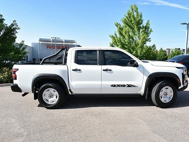 2024 Nissan Frontier SV