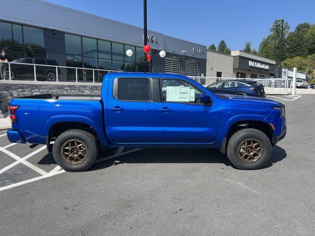 2024 Nissan Frontier SV