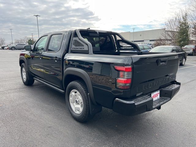 2024 Nissan Frontier SV