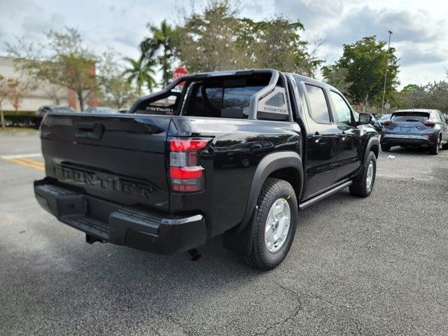 2024 Nissan Frontier SV