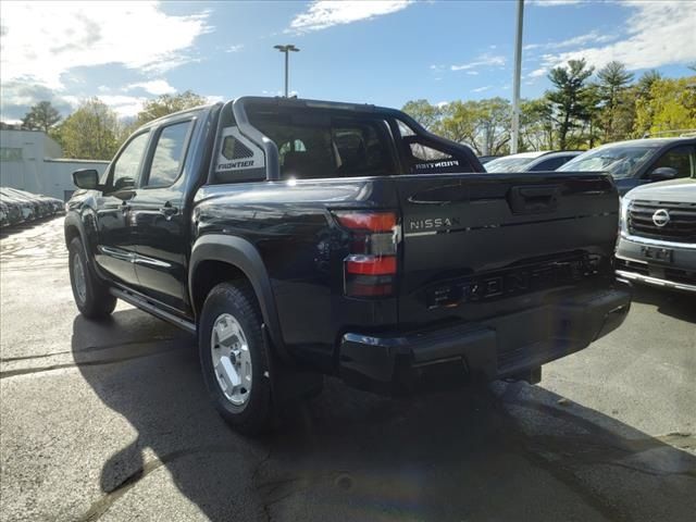 2024 Nissan Frontier SV