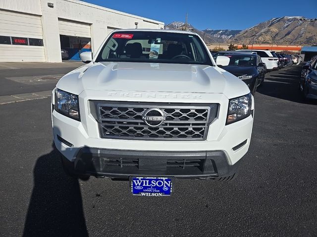 2024 Nissan Frontier SV