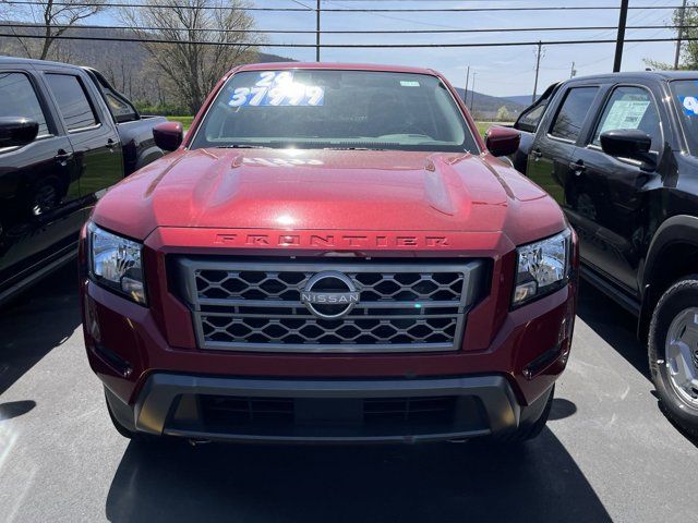 2024 Nissan Frontier SV