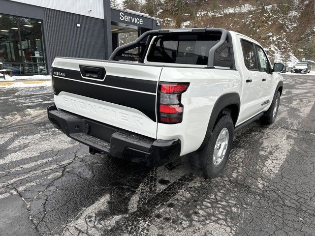 2024 Nissan Frontier SV