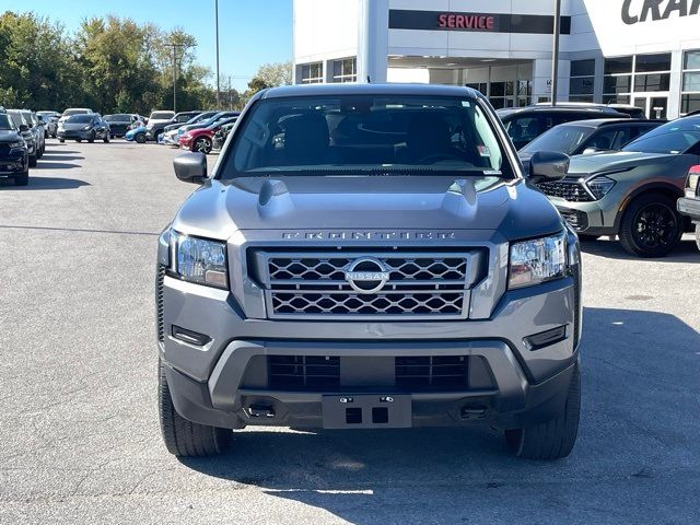 2024 Nissan Frontier SV