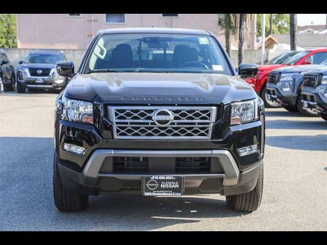 2024 Nissan Frontier SV