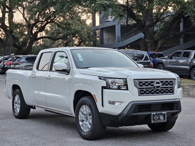 2024 Nissan Frontier SV