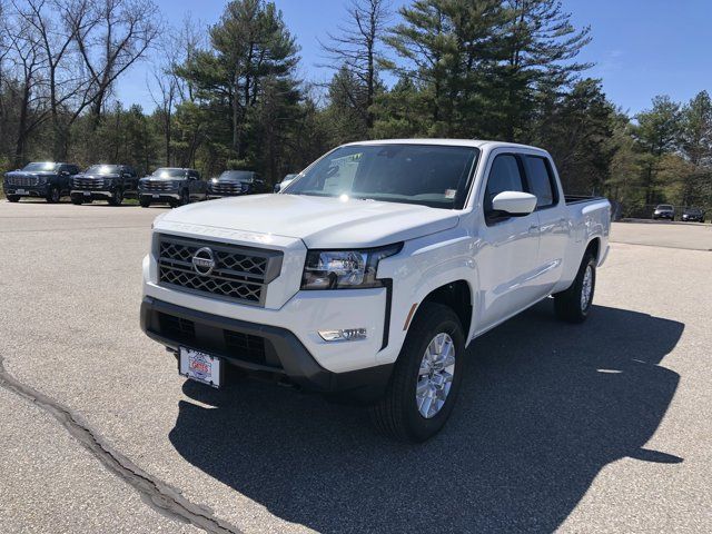 2024 Nissan Frontier SV