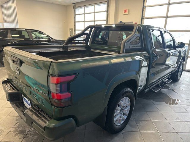 2024 Nissan Frontier SV