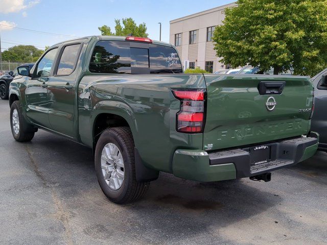 2024 Nissan Frontier SV