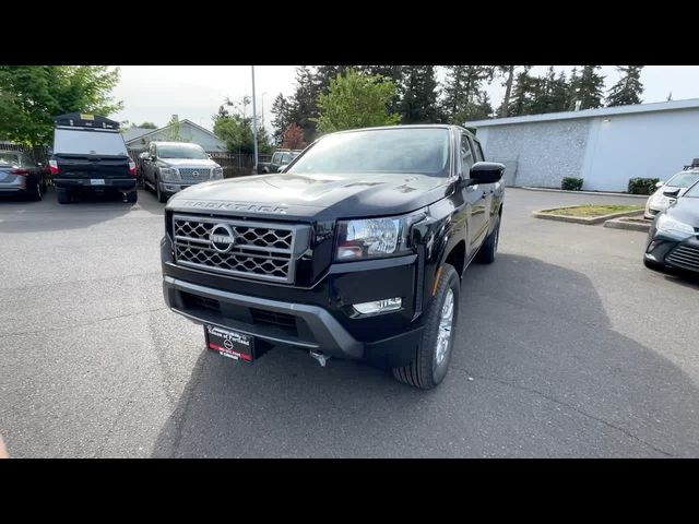 2024 Nissan Frontier SV