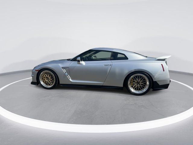 2024 Nissan GT-R T-spec